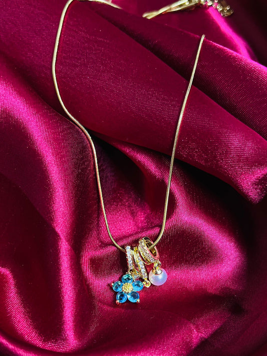 Bloom & Pearl Necklace