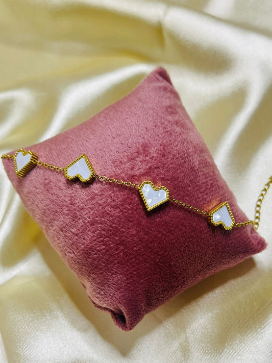 Pure Heart Bracelet 🤍