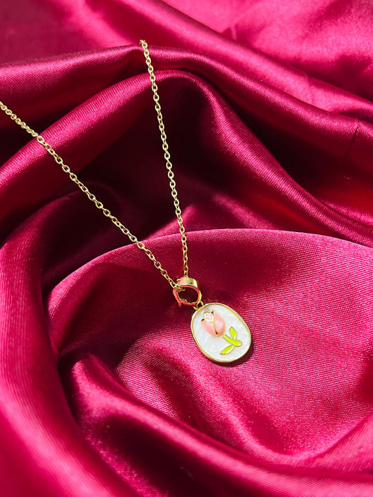 Bloom Oval Necklace
