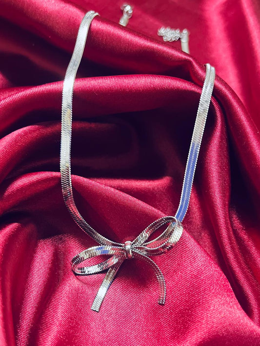 Silver Bow Necklace