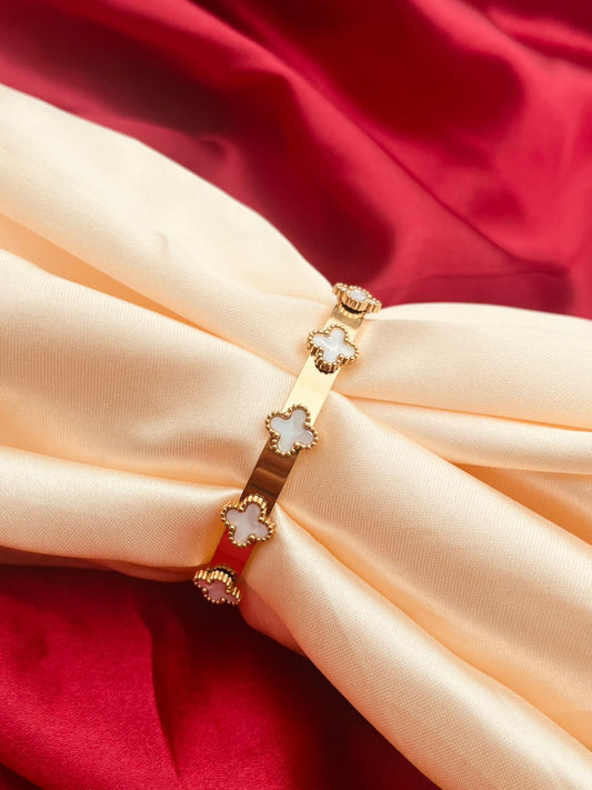 Ivory Clover Kada