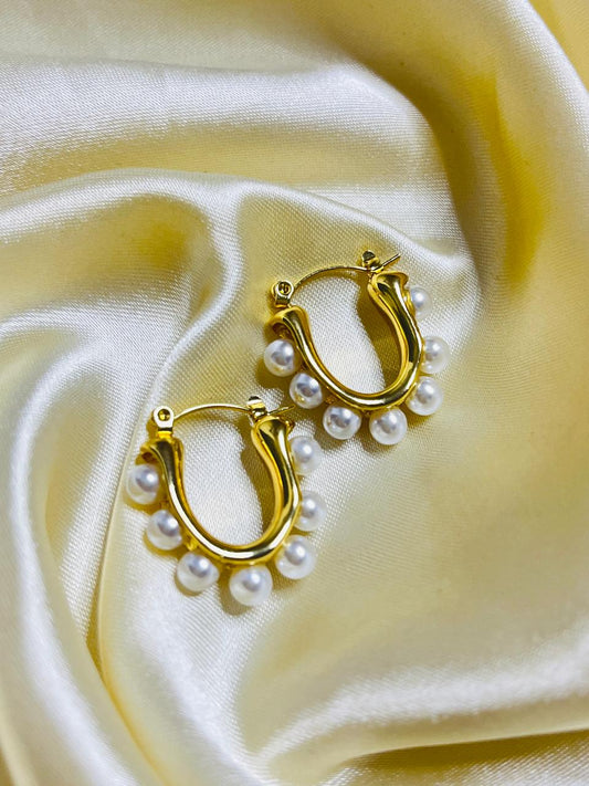 Pearl Loop Earing